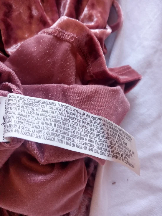 Vintage Forever 21 Velvet Spaghetti Strap Mini Dress in Dusty Rose - Picture 2 of 4